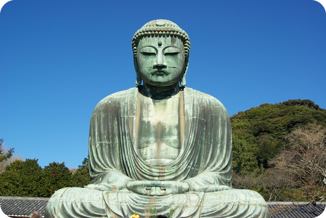 Scenic coastal walking path near historic Zen temples in Kamakura Japan