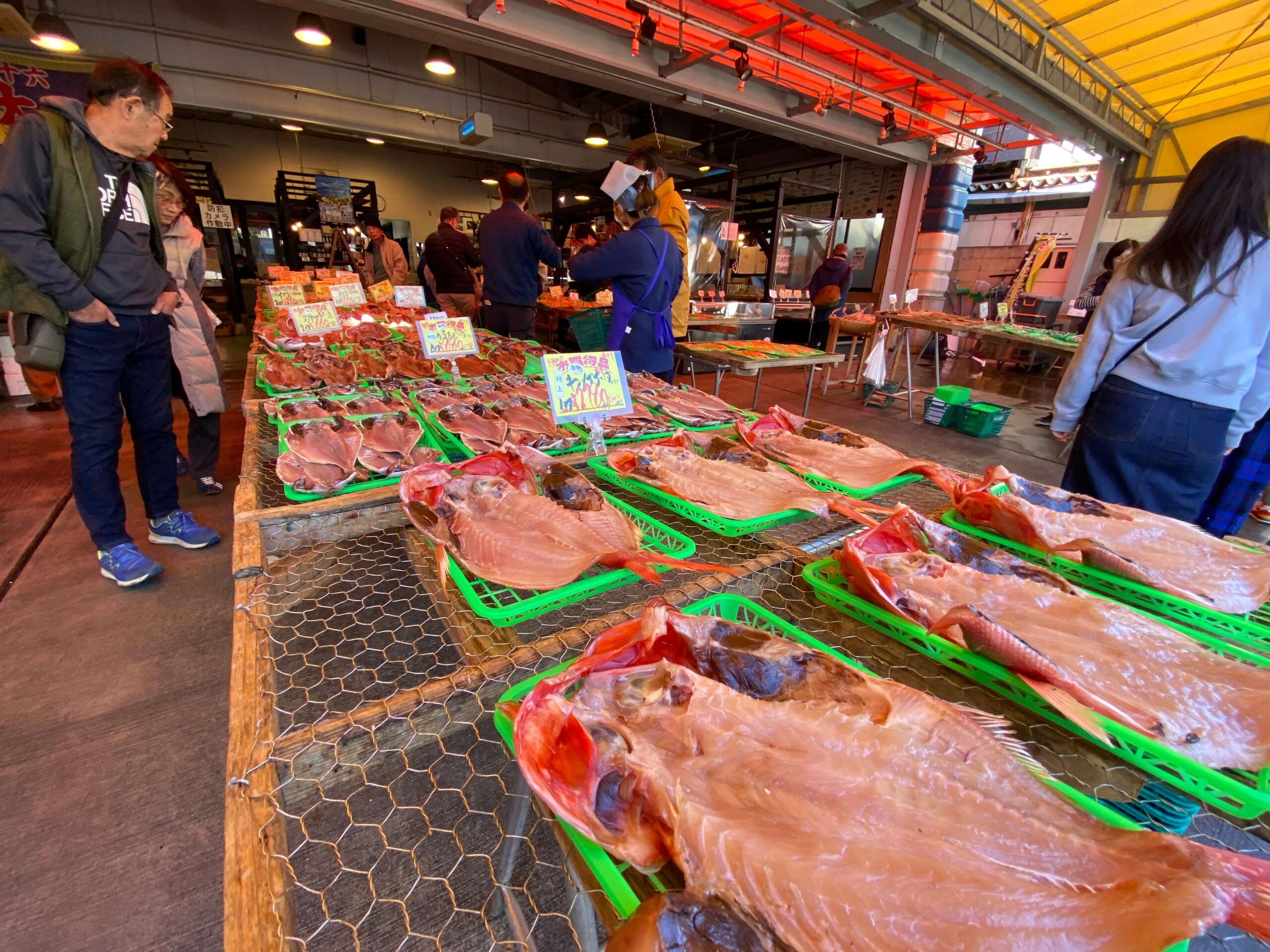 Fresh seafood rice bowls served at the Uogashi fish market in Numazu